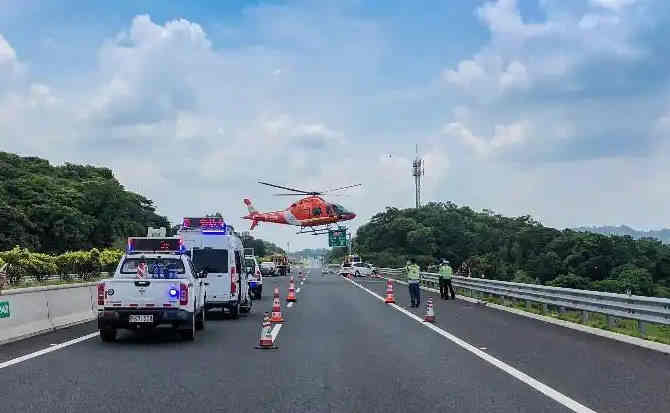 襄阳高速公路汽车救援案例